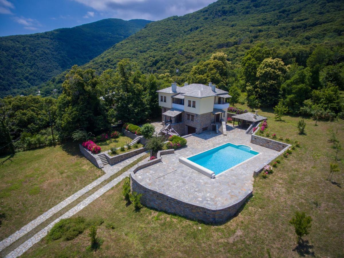 Luxury Villa With Pool In Tsagaráda Eksteriør bilde