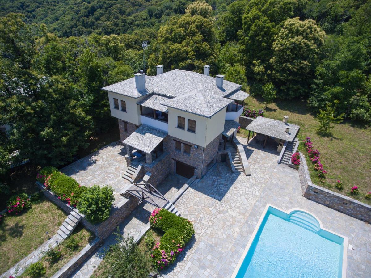Luxury Villa With Pool In Tsagaráda Eksteriør bilde