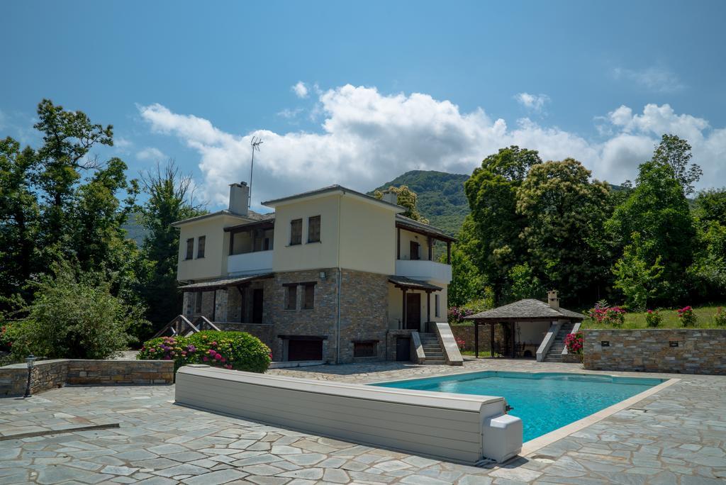 Luxury Villa With Pool In Tsagaráda Eksteriør bilde