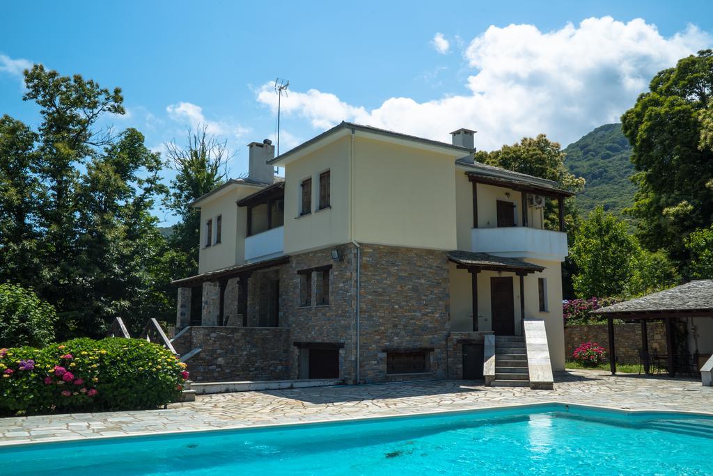 Luxury Villa With Pool In Tsagaráda Eksteriør bilde